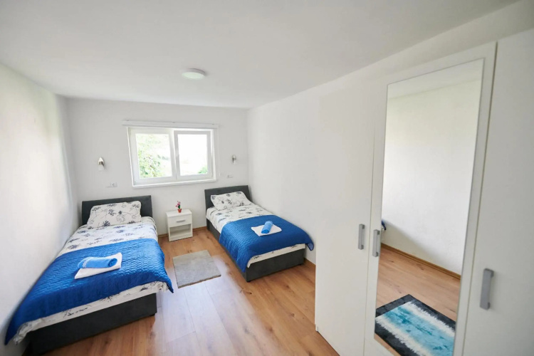 Lovely House Apartment