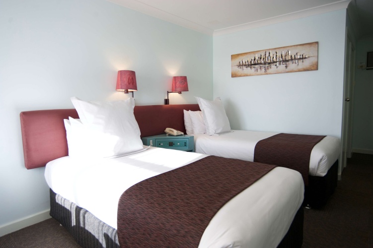 Standard Twin room