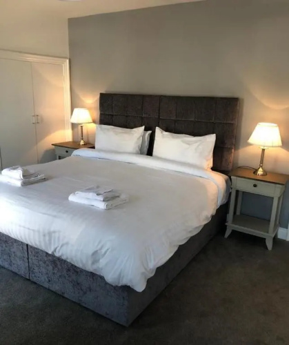 Queen Street Apartments
