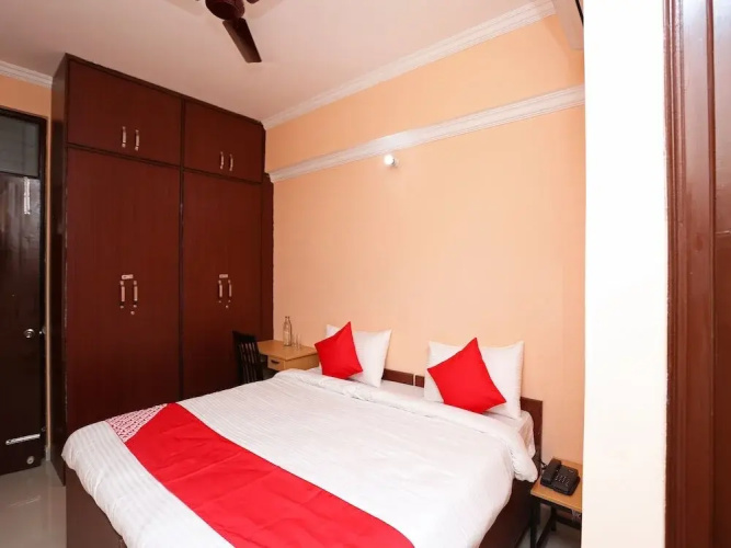 Polytechnic Chauraha By OYO Rooms