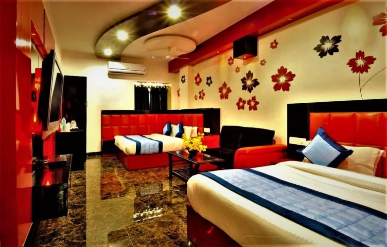 Standard Triple room
