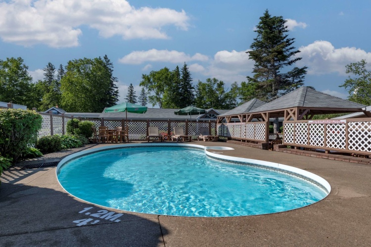 Dannys Hotel Suites, Surestay Collection By Best Western photo 17