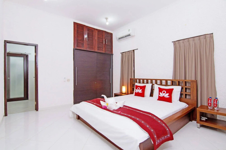 ZEN Premium Lovina Damai Hill Side