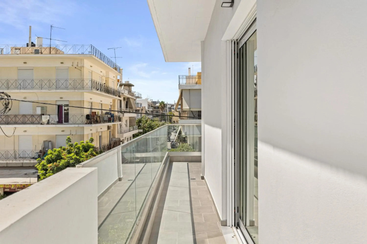 BillyMare central Glyfada apartment
