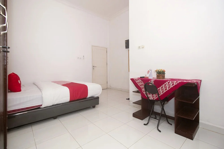 Jasmine Kost by OYO Rooms