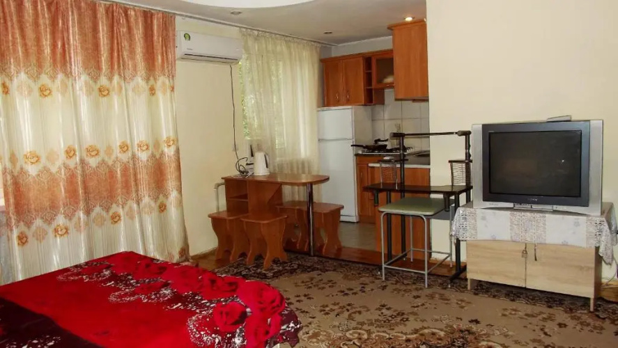 Apartments on Logvinenko 26a