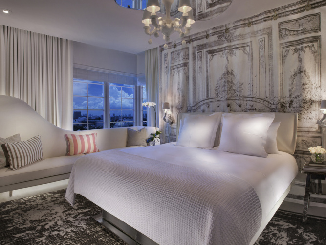 Superior Double room with city view