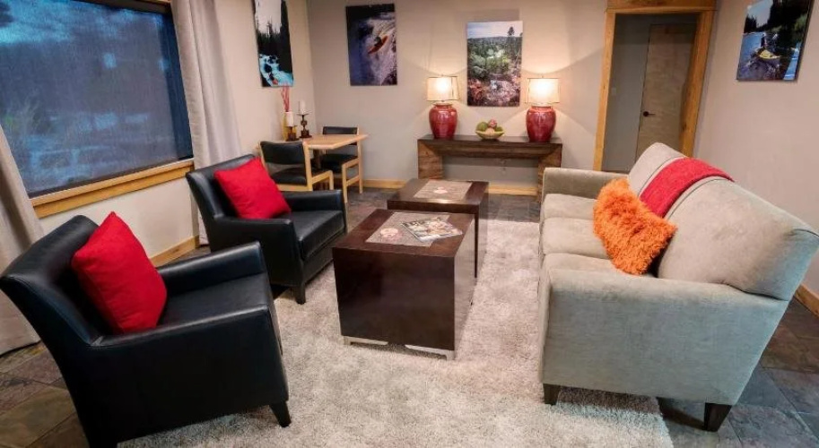 Wall Street Suites