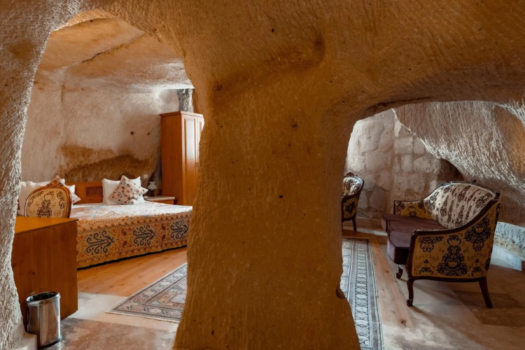 Amber Cave Suites