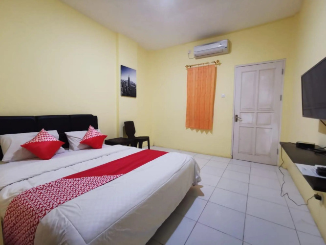 Hsp Residence by OYO Rooms