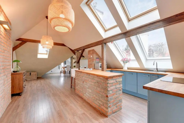 Wood Loft Apartment