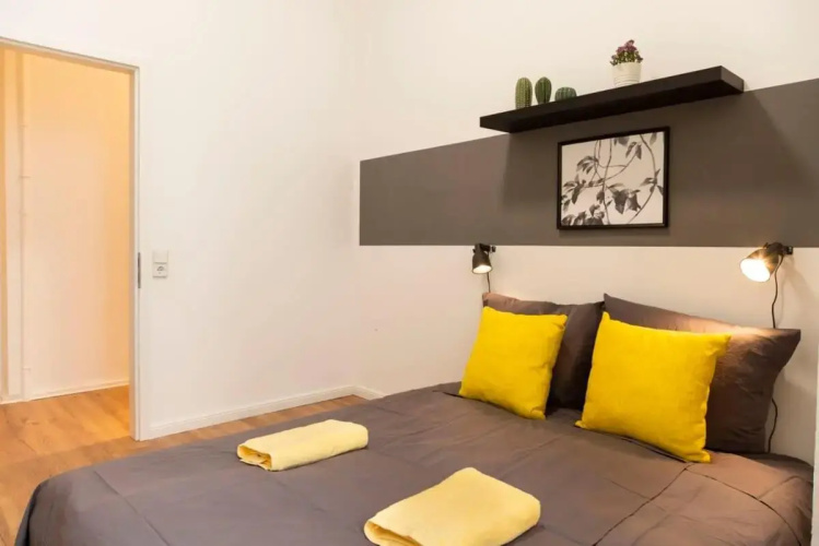 Modern 2 Bedroom Apartment in Berlin Schöneberg