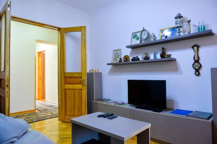 Apartment on Rustaveli Avenue