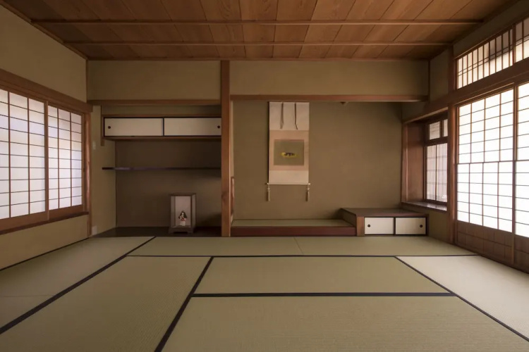 Gion Komatsu