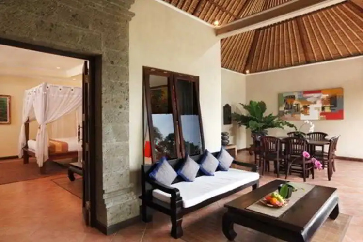 Elbari Villas