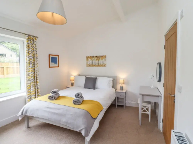 1 Orchard Cottages
