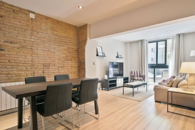1 Bedroom Apartment