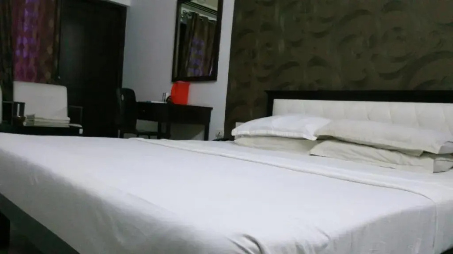 Hotel Soorya Retreat