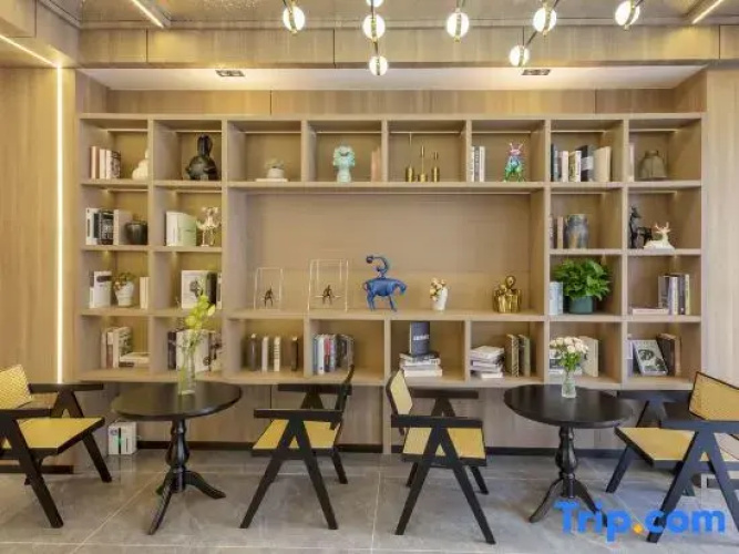 Yifang Apartment