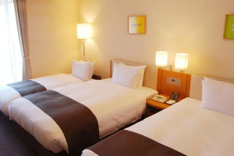 Triple room