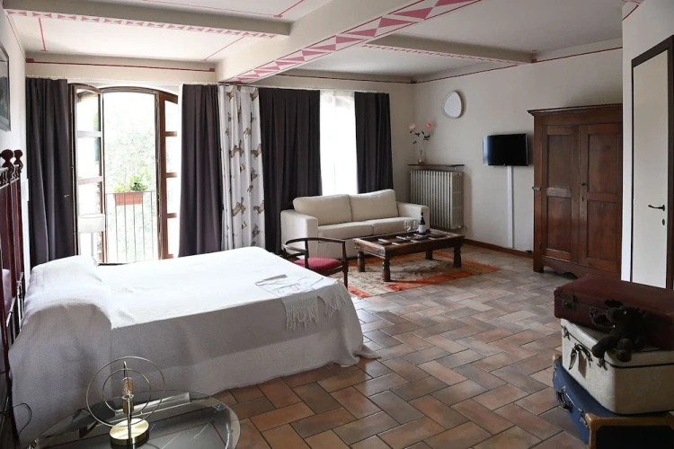 1 Bedroom Junior Suite with garden view