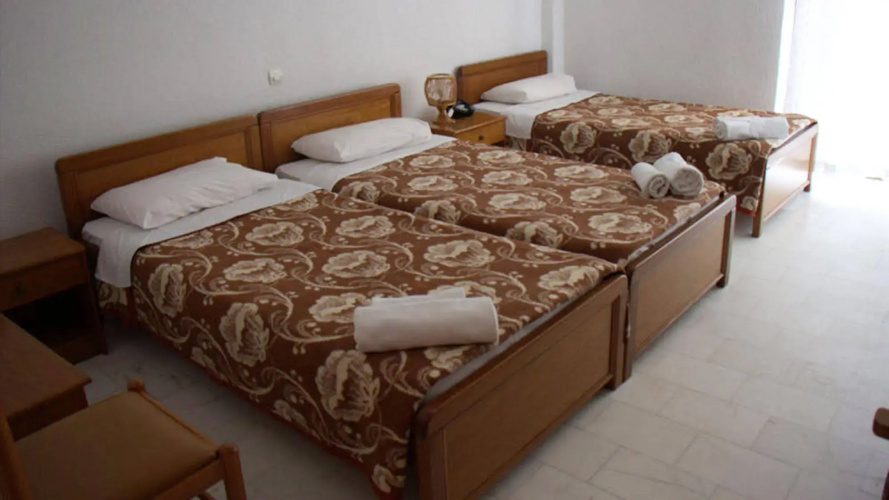 Pashos Hotel