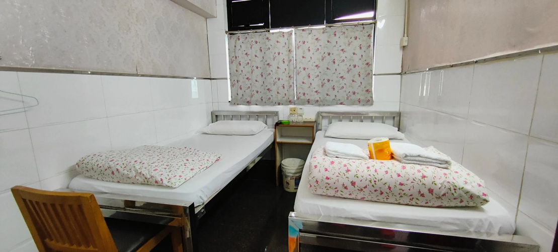Four Seasons Hostel