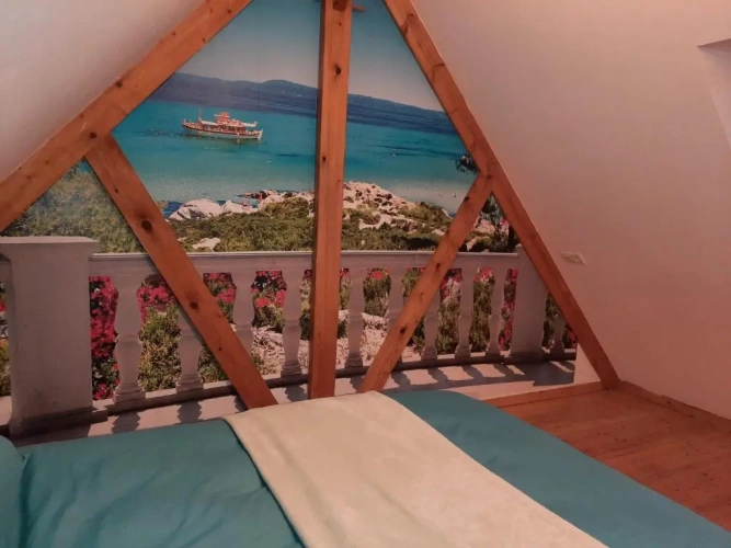 4 Bedrooms Double Cottage