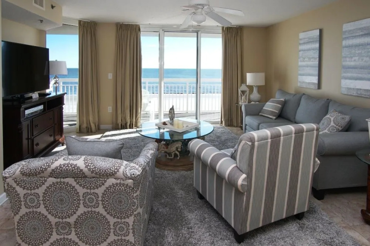 Crescent Shores 405 (North Tower) by RedAwning