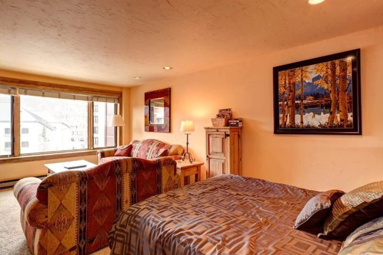 Sierra Bluff Studio
