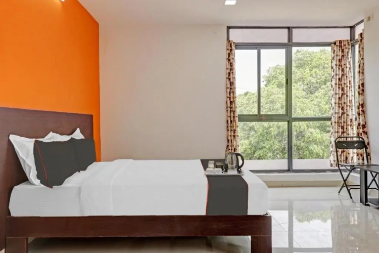 Standard Triple room with balcony