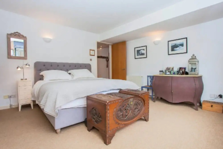 Central 2 Bedroom Loft