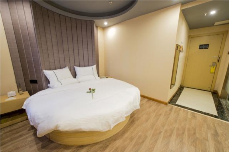 Standard Double room with view