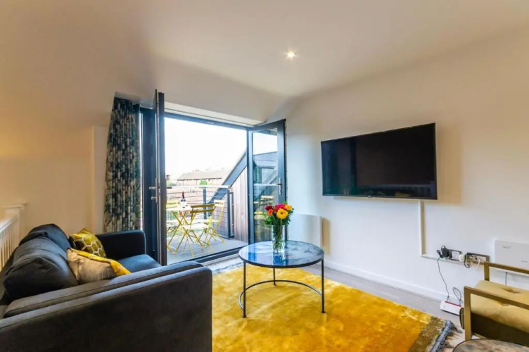 18 St Johns Mews