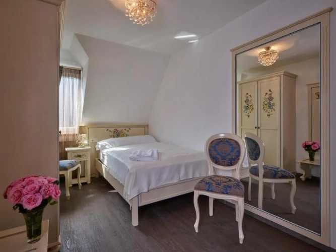 Deluxe Single room