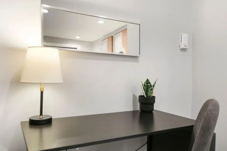 Perfectly Designed 1BR - Barry GA