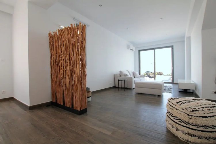 Alana Villa