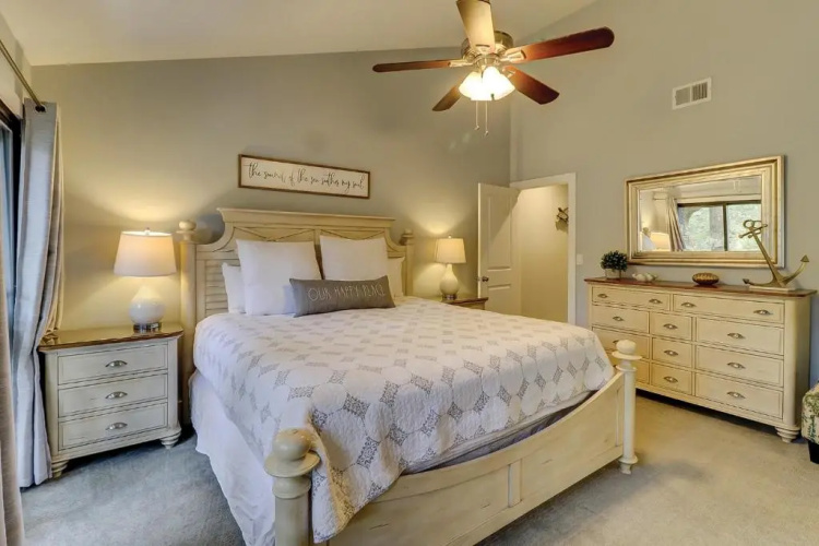 181 Beachwalk 3 BR Condo Shipyard