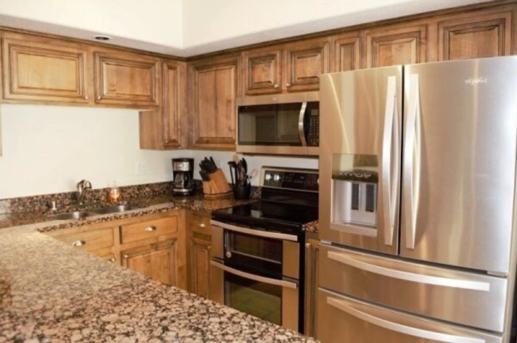 Sally Paskvan 2 Bedroom Condo