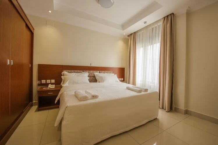 Lexor Apartments