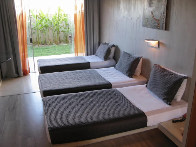 Cocoon Hotel & Lounge