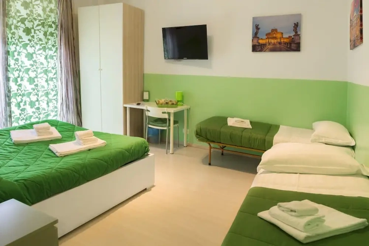 Standard Quadruple room