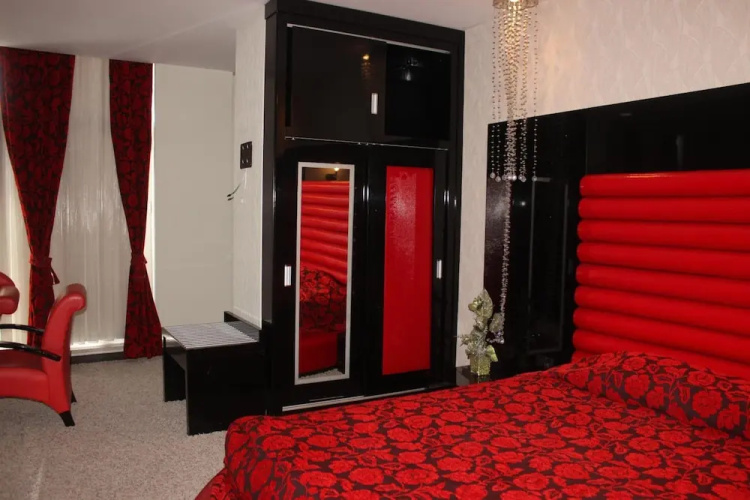 Akgol Hotel