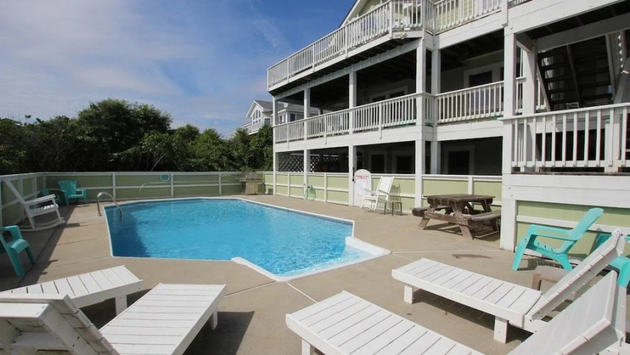 St. Nicks - 6 Br Home
