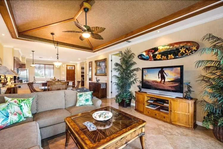 Waikoloa Beach S J32 2 Bedroom Condo by RedAwning