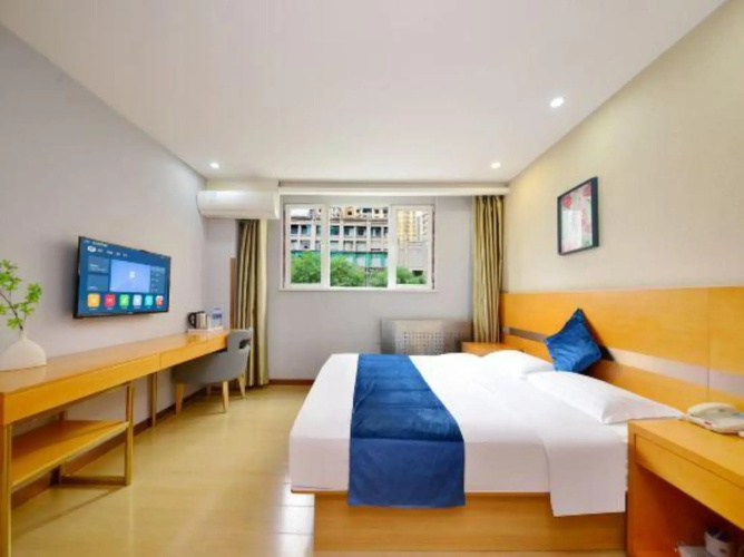 Huating Business Hotel