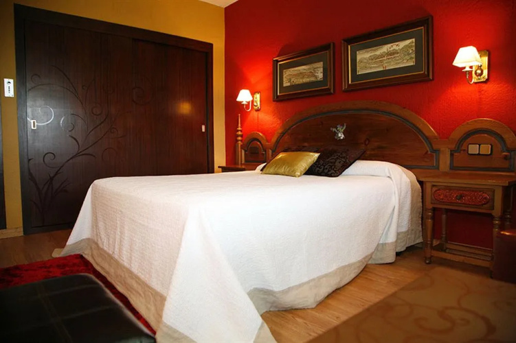 Hostal El Tozal