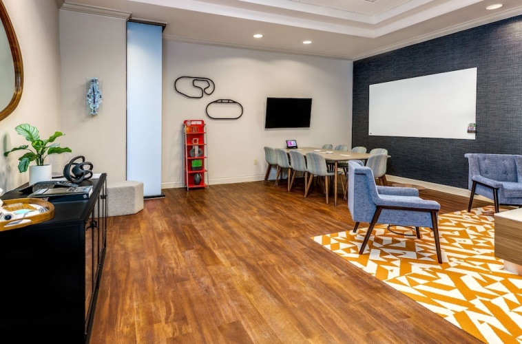 Sonesta Charlotte Lower South End photo 22