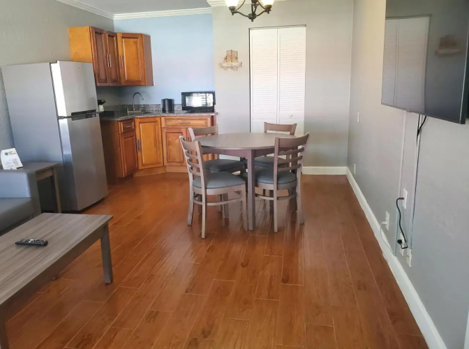 Vero Beach Inn & Suite photo 28