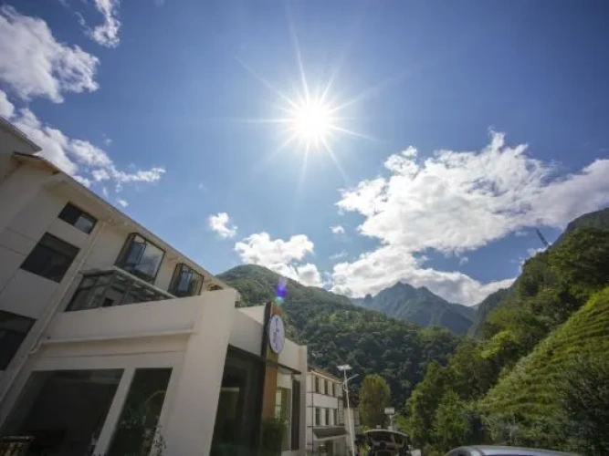 Yunqi Jingsu Hotel